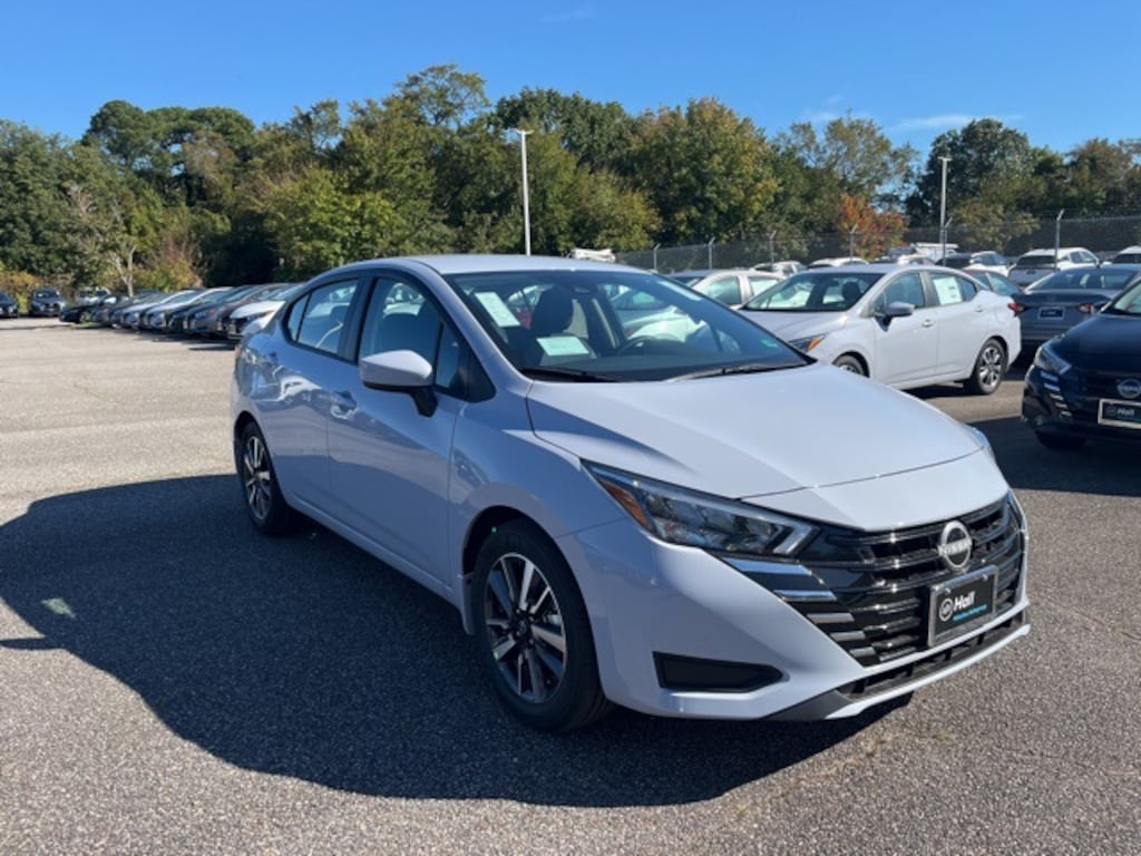 New 2025 Nissan Versa 1.6 SV Sedan