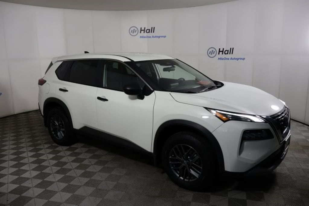 Used 2023 Nissan Rogue S SUV