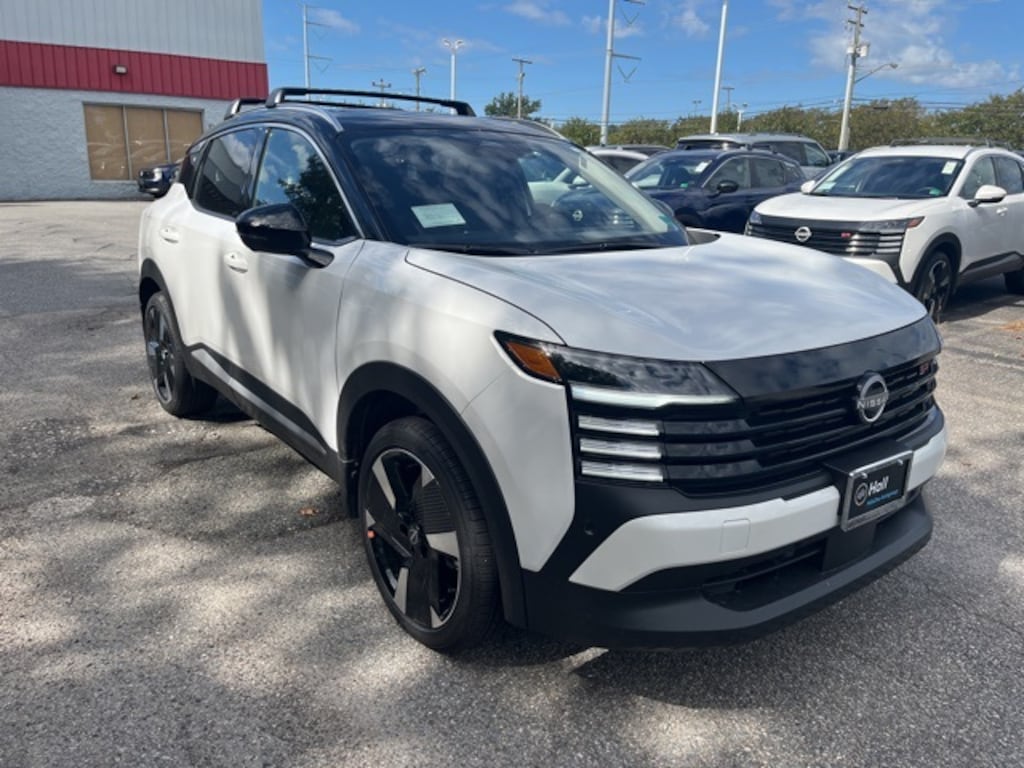 New 2026 Nissan Kicks SR SUV