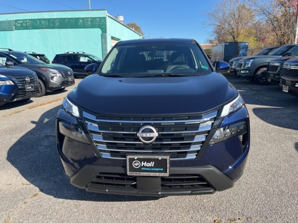 New 2026 Nissan Rogue SV SUV