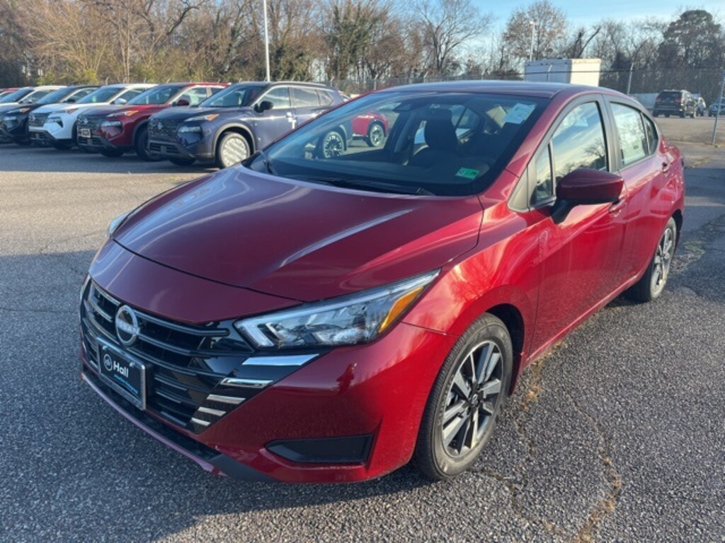New 2025 Nissan Versa 1.6 SV Sedan