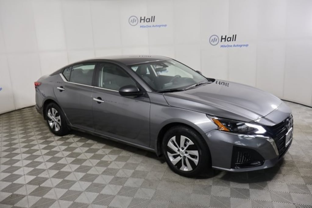 Used 2024 Nissan Altima 2.5 S Sedan