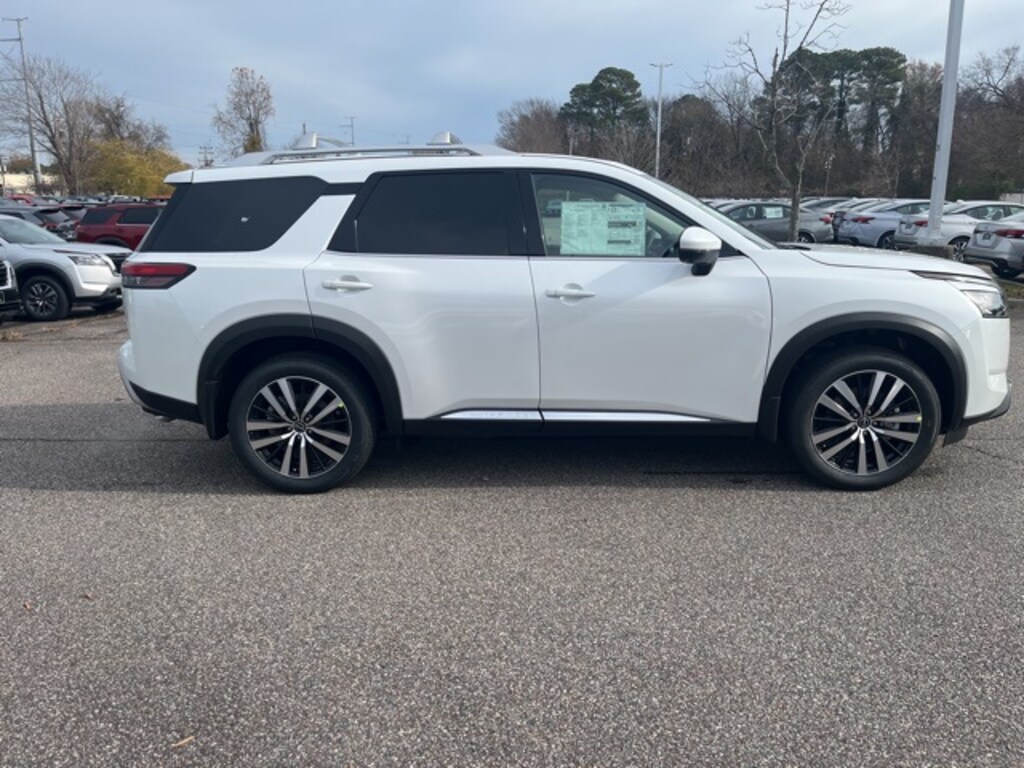 New 2025 Nissan Pathfinder Platinum SUV