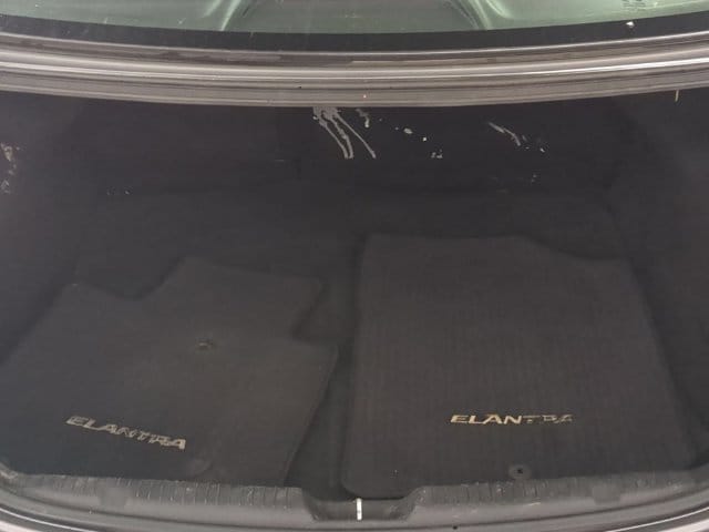 2013 Hyundai Elantra GLS - Photo 26