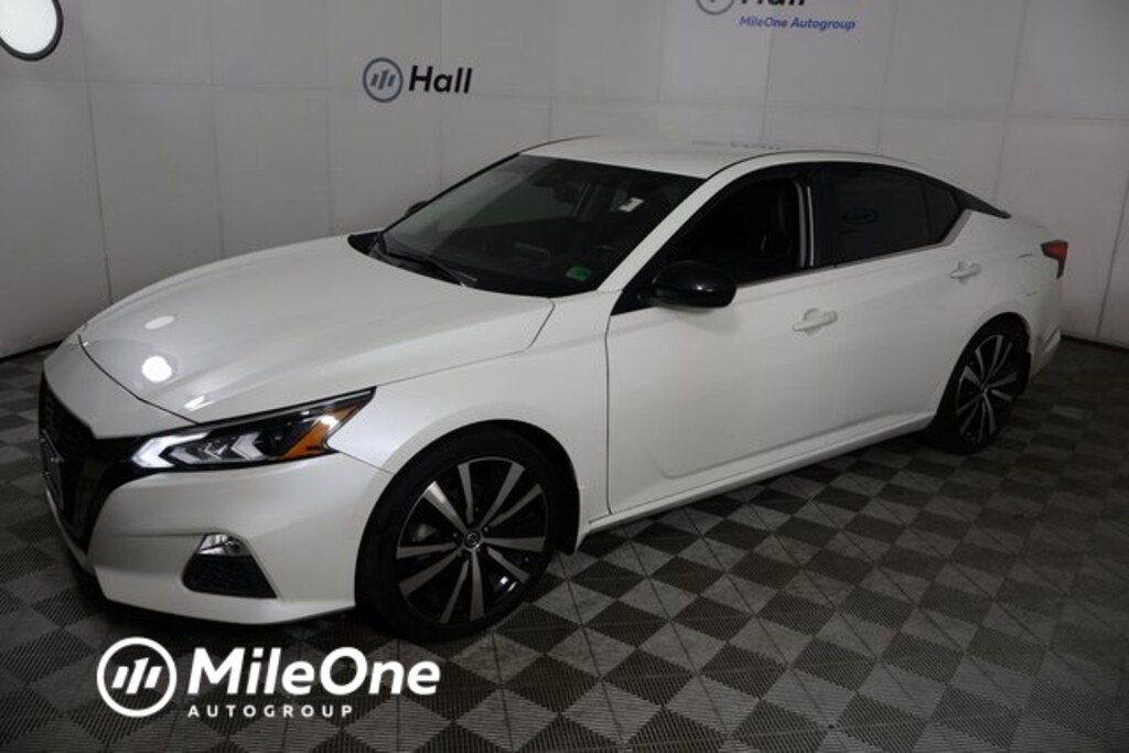 Used 2020 Nissan Altima 2.5 SR Sedan