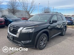 2025 Nissan Pathfinder SV SUV