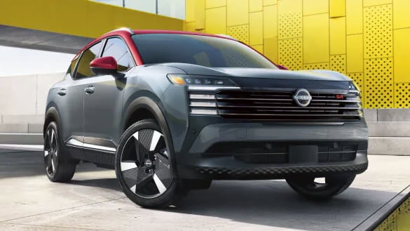 2025 Nissan Kicks Play.png