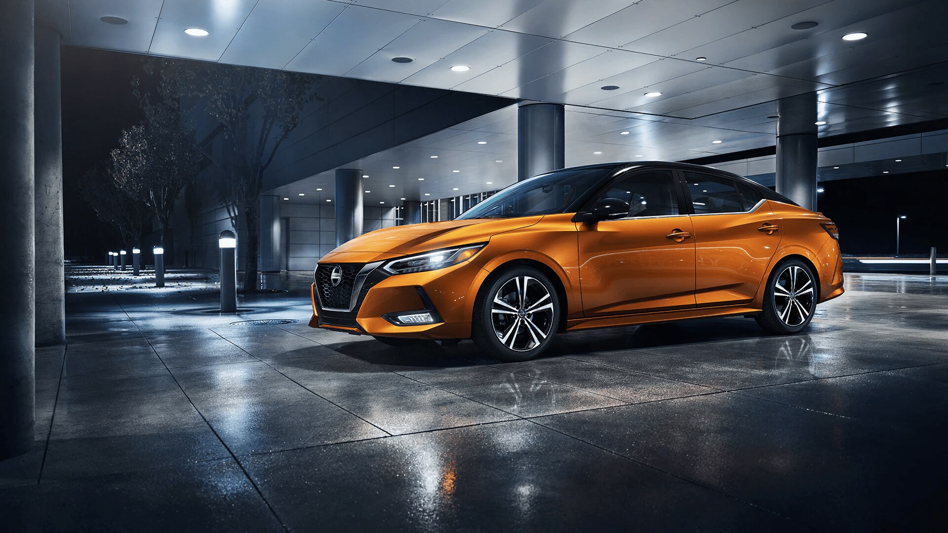 2022_Nissan_Sentra_Orange_Parked.png