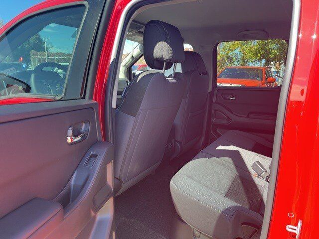 2026 Nissan Frontier SV - Photo 9
