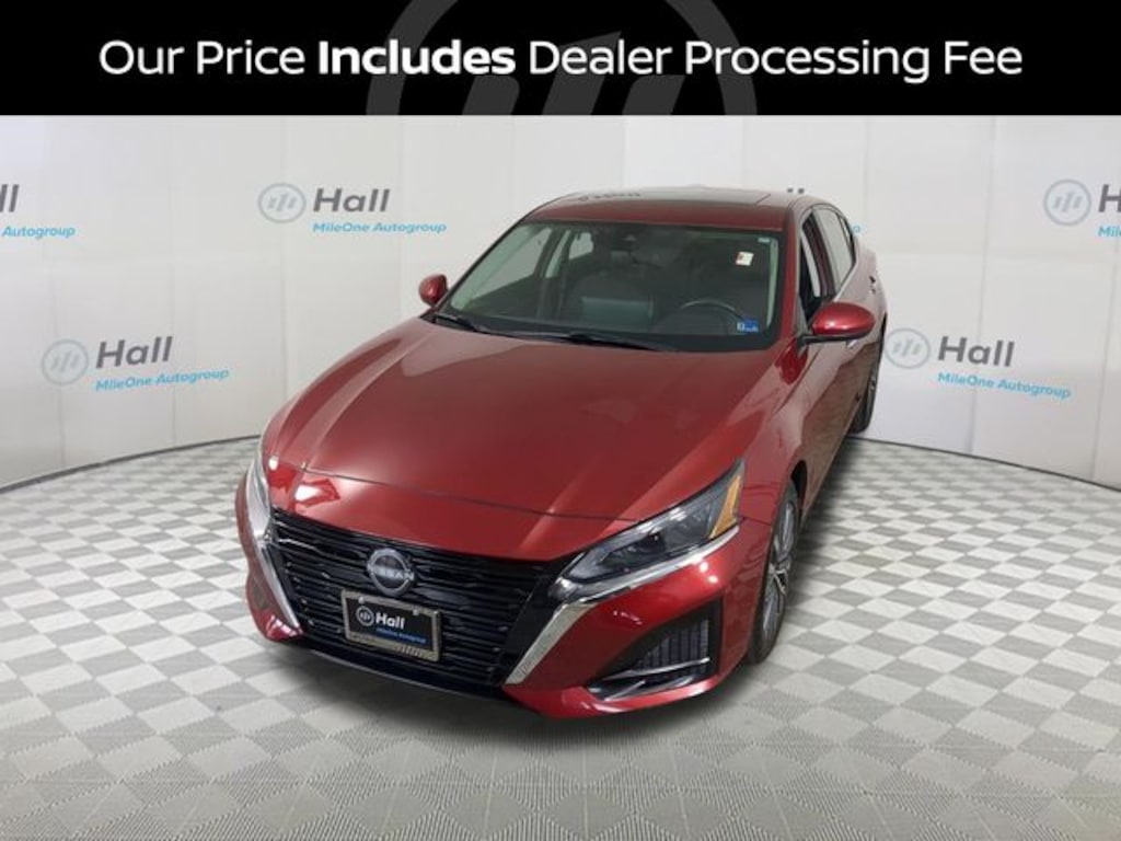Used 2023 Nissan Altima 2.5 SV Sedan