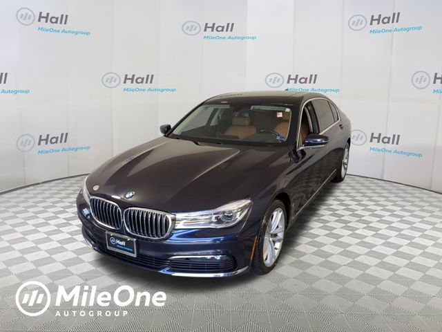 2018 BMW 7 Series 750i's photo
