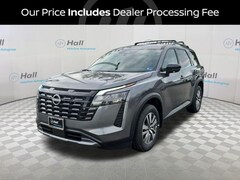 2026 Nissan Pathfinder SL SUV