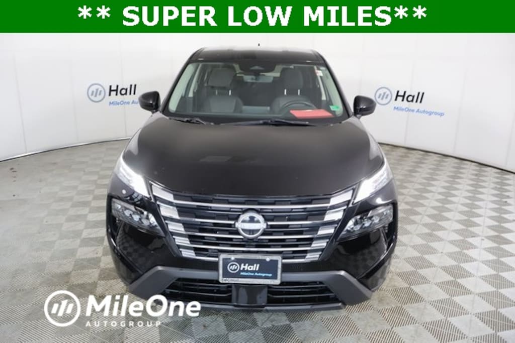 Used 2024 Nissan Rogue SV SUV