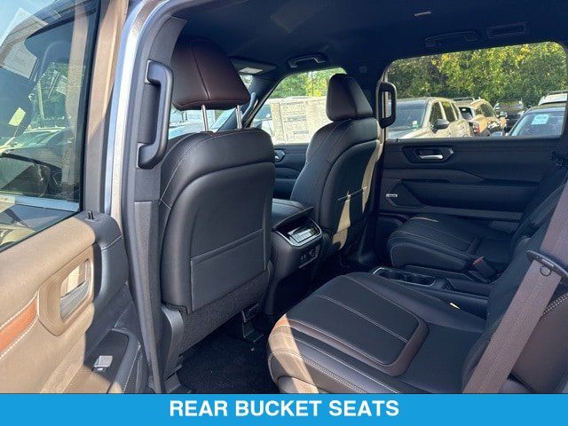 2026 Nissan Armada SL - Photo 10