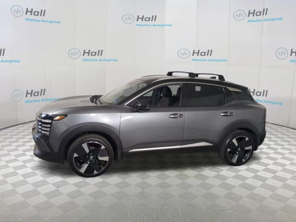 Used 2025 Nissan Kicks SR SUV