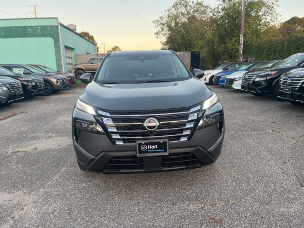 New 2026 Nissan Rogue SV SUV