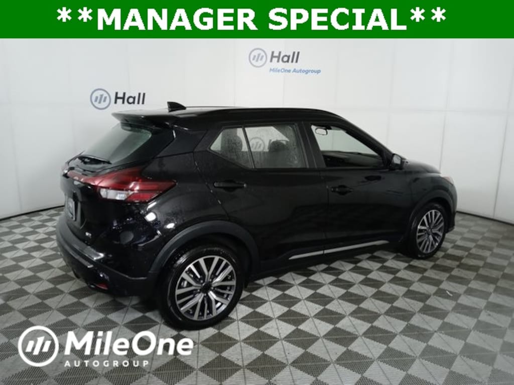 Used 2024 Nissan Kicks SR SUV