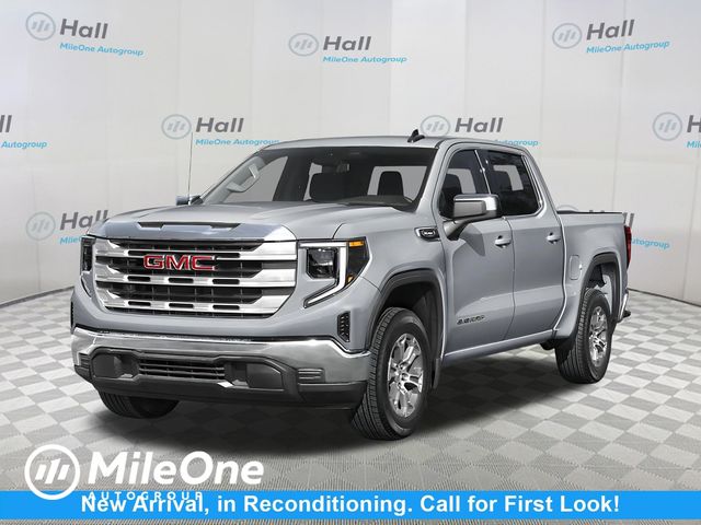 2025 GMC Sierra 4WD Crew Cab Short Box SLE's photo