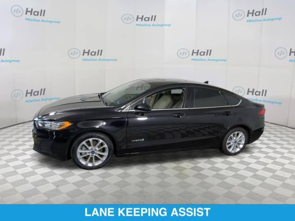 Used 2019 Ford Fusion Hybrid SE Sedan