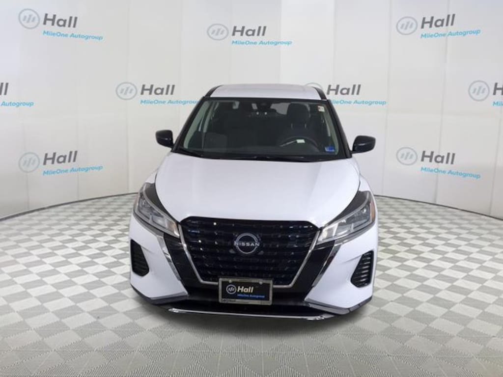 Used 2025 Nissan Kicks Play S SUV