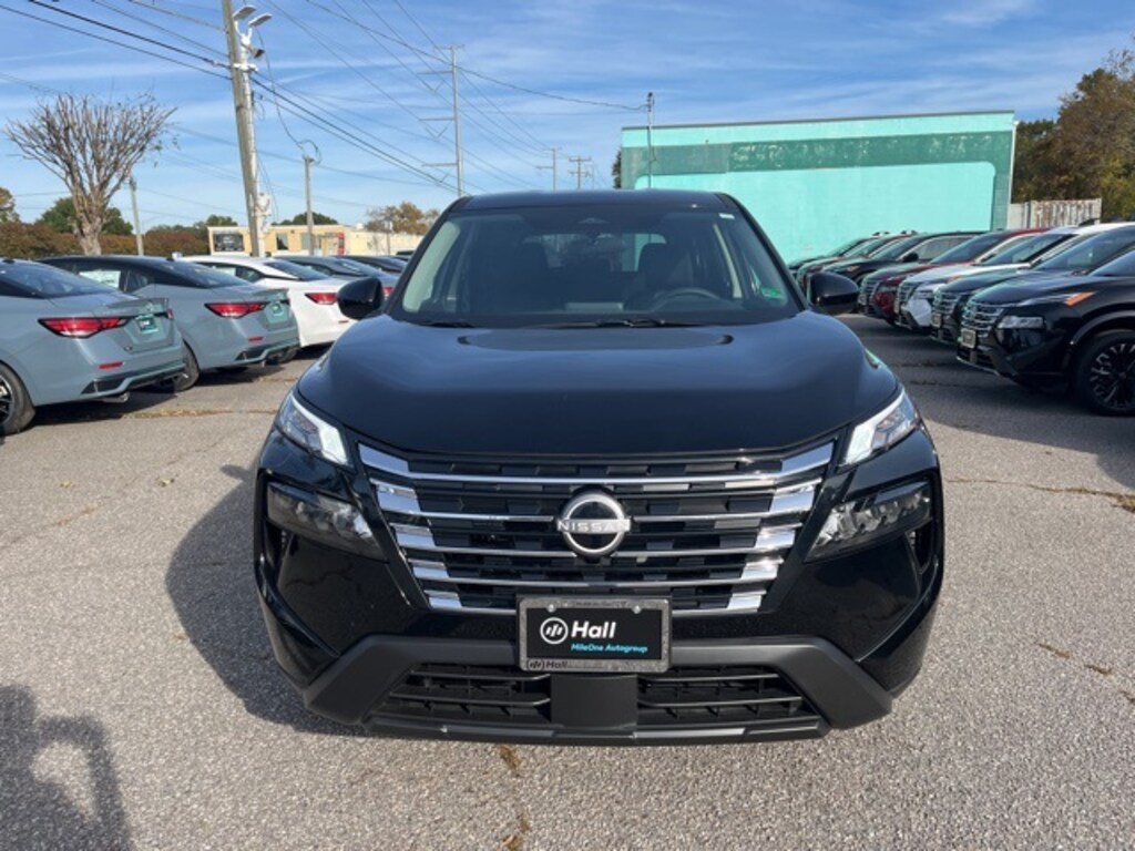 New 2026 Nissan Rogue SV SUV