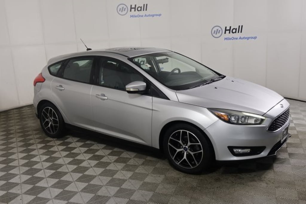 Used 2017 Ford Focus SEL Hatchback
