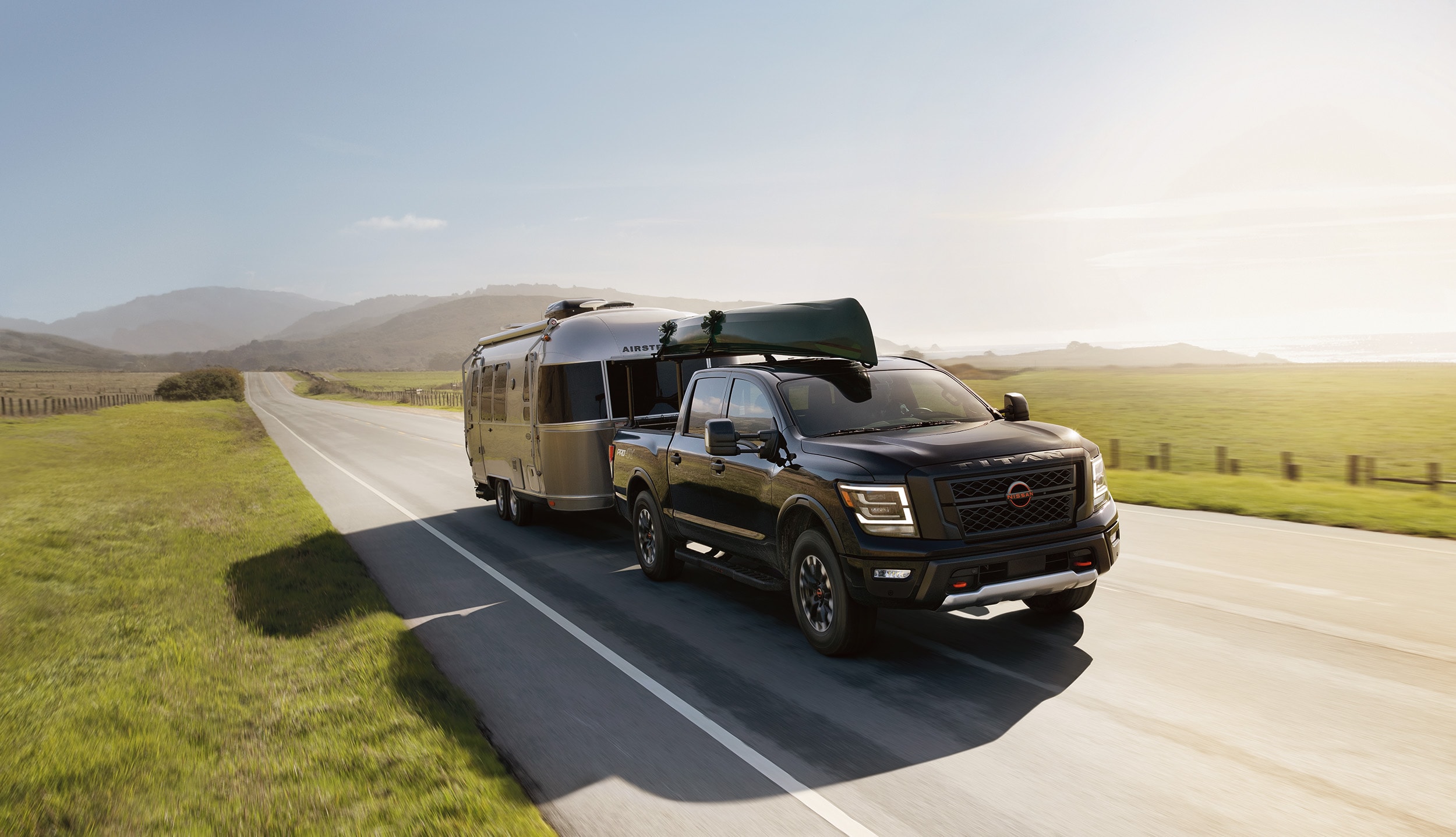 2023-Nissan-Titan-Towing.jpg
