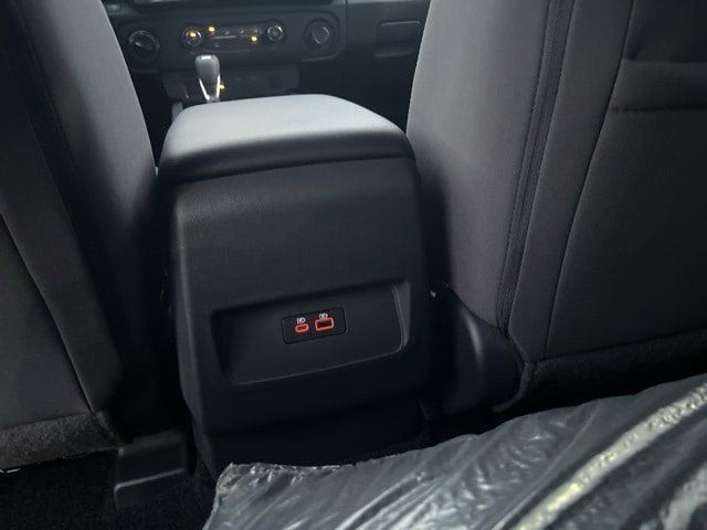 2026 Nissan Frontier SV - Photo 16