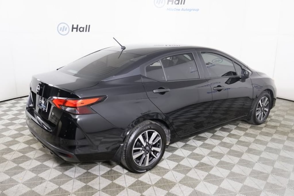 Used 2024 Nissan Versa 1.6 S Sedan