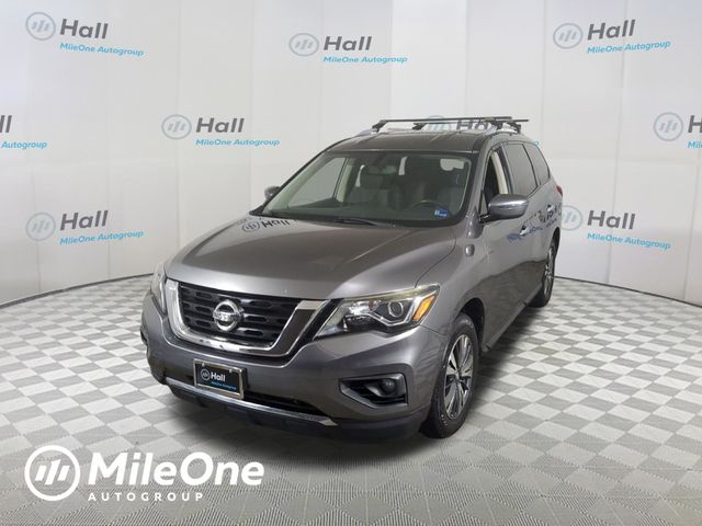 2018 Nissan Pathfinder SV 4WD's photo