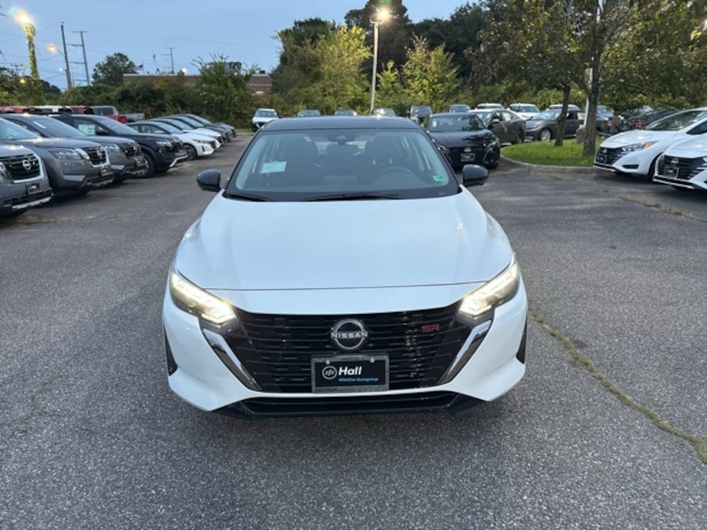 New 2025 Nissan Sentra SR Sedan
