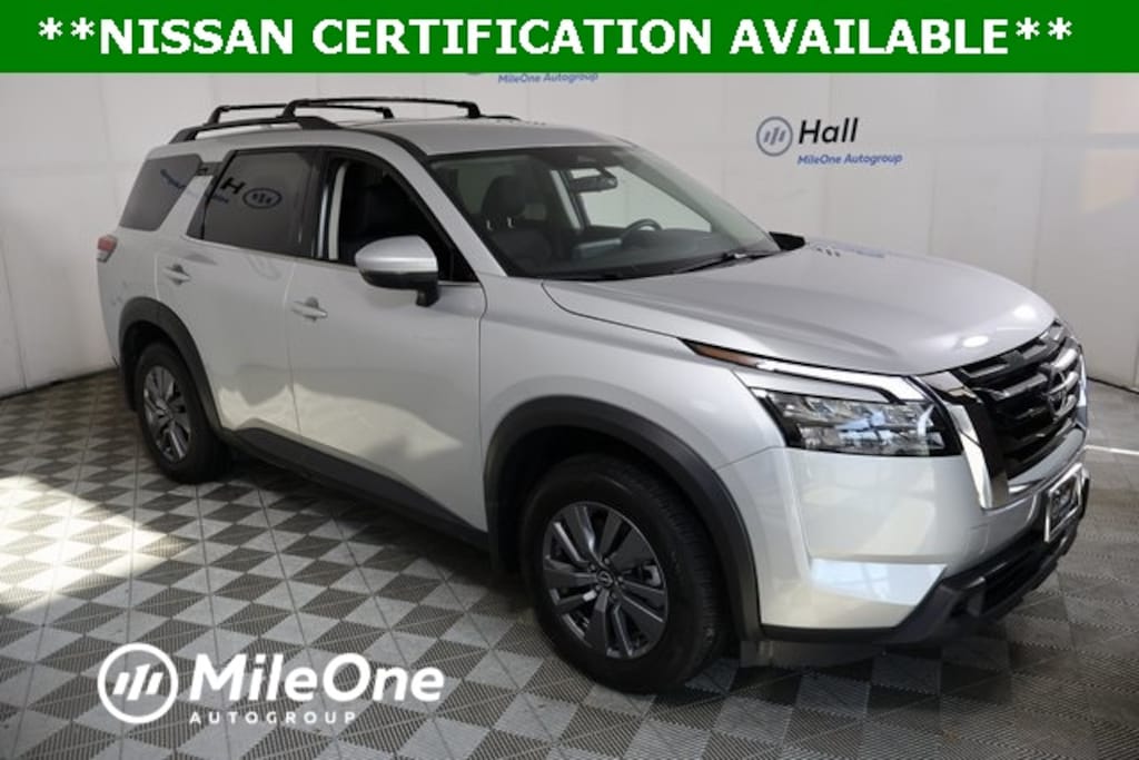 Used 2025 Nissan Pathfinder SV SUV
