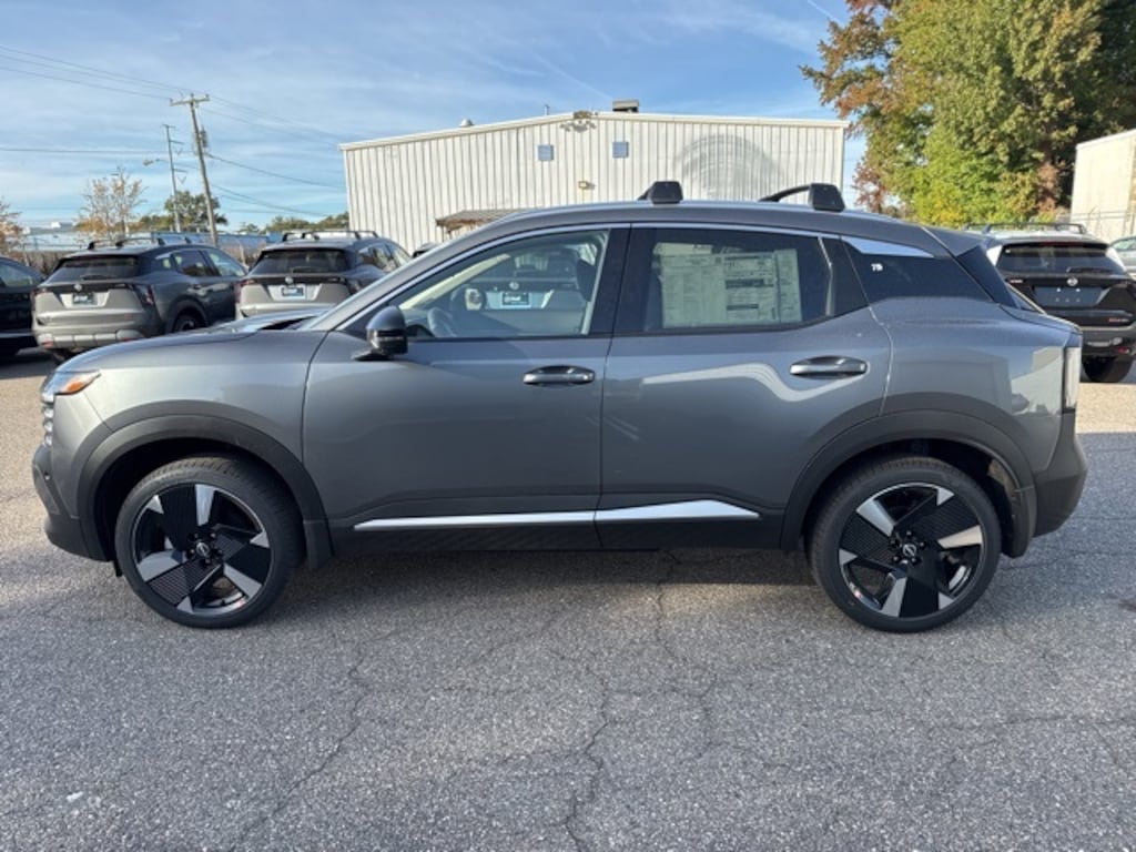 New 2026 Nissan Kicks SR SUV