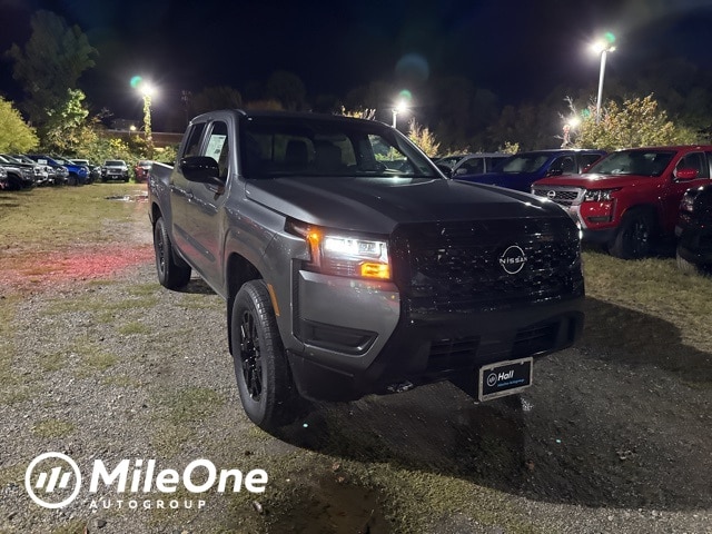 2026 Nissan Frontier SV's photo