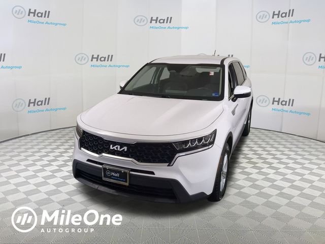 2023 Kia Sorento LX AT's photo