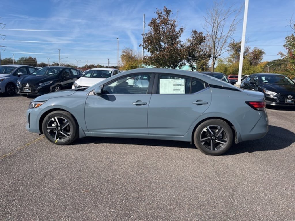 New 2025 Nissan Sentra SV Sedan