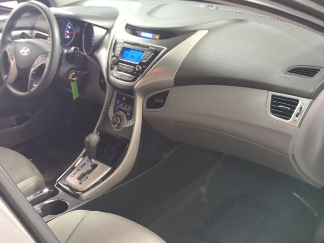 2013 Hyundai Elantra GLS - Photo 24