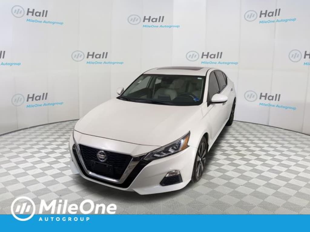 Used 2021 Nissan Altima 2.5 SV Sedan