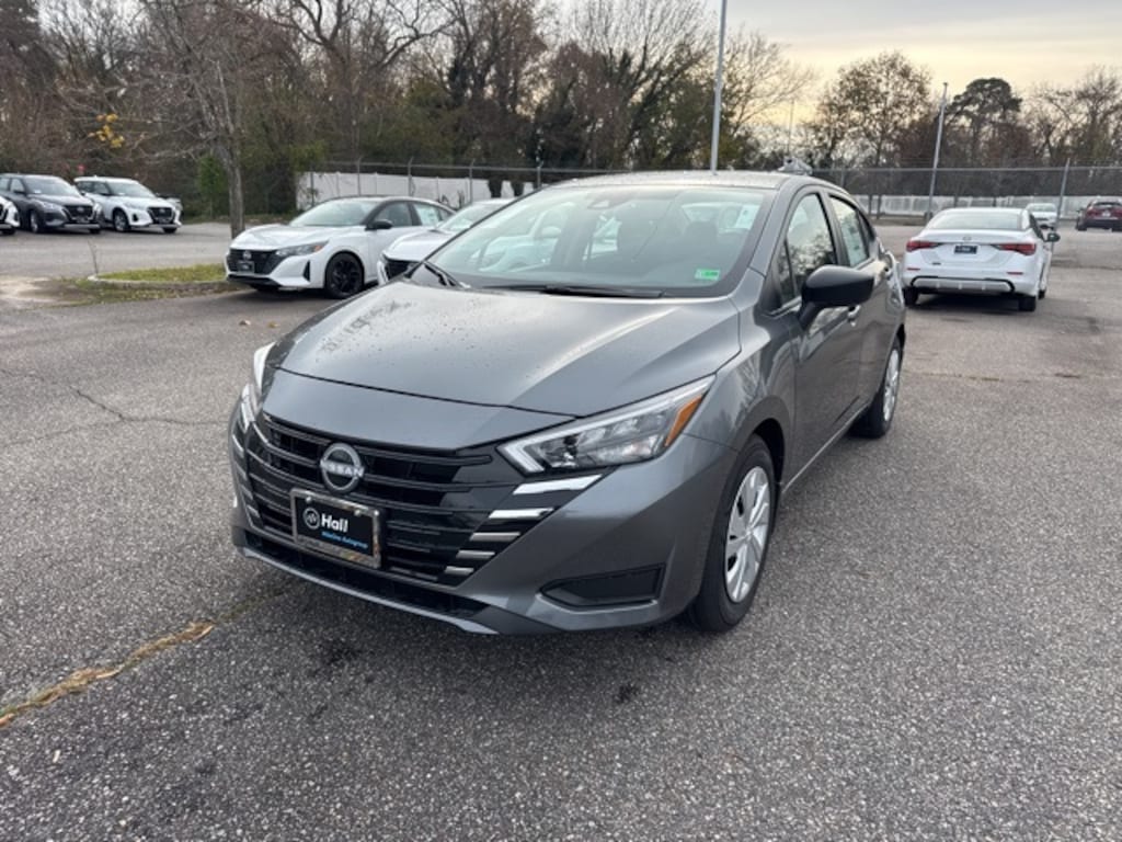 New 2025 Nissan Versa 1.6 S Sedan