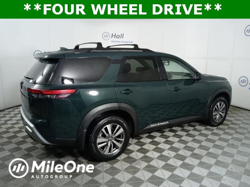 Used 2022 Nissan Pathfinder SL SUV