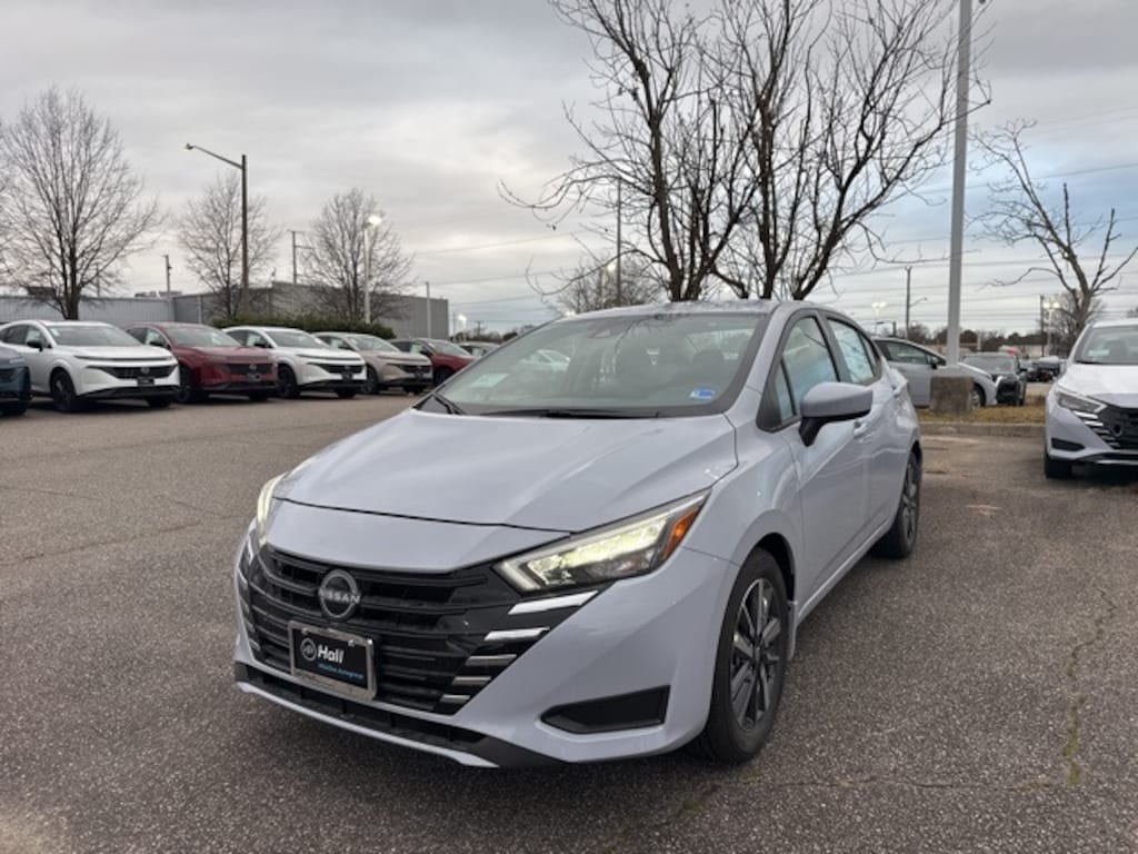 New 2025 Nissan Versa 1.6 SV Sedan