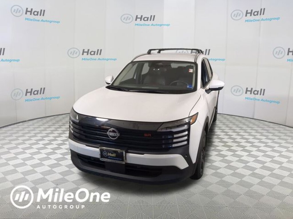 Used 2025 Nissan Kicks SR SUV