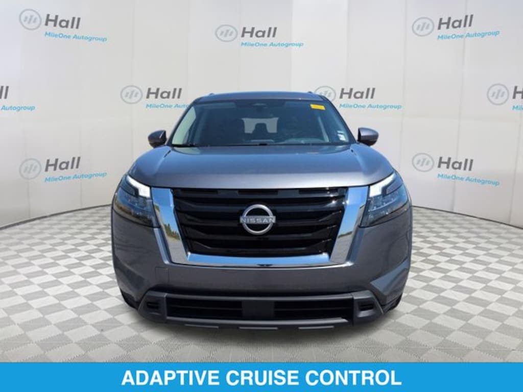 Used 2025 Nissan Pathfinder SV SUV