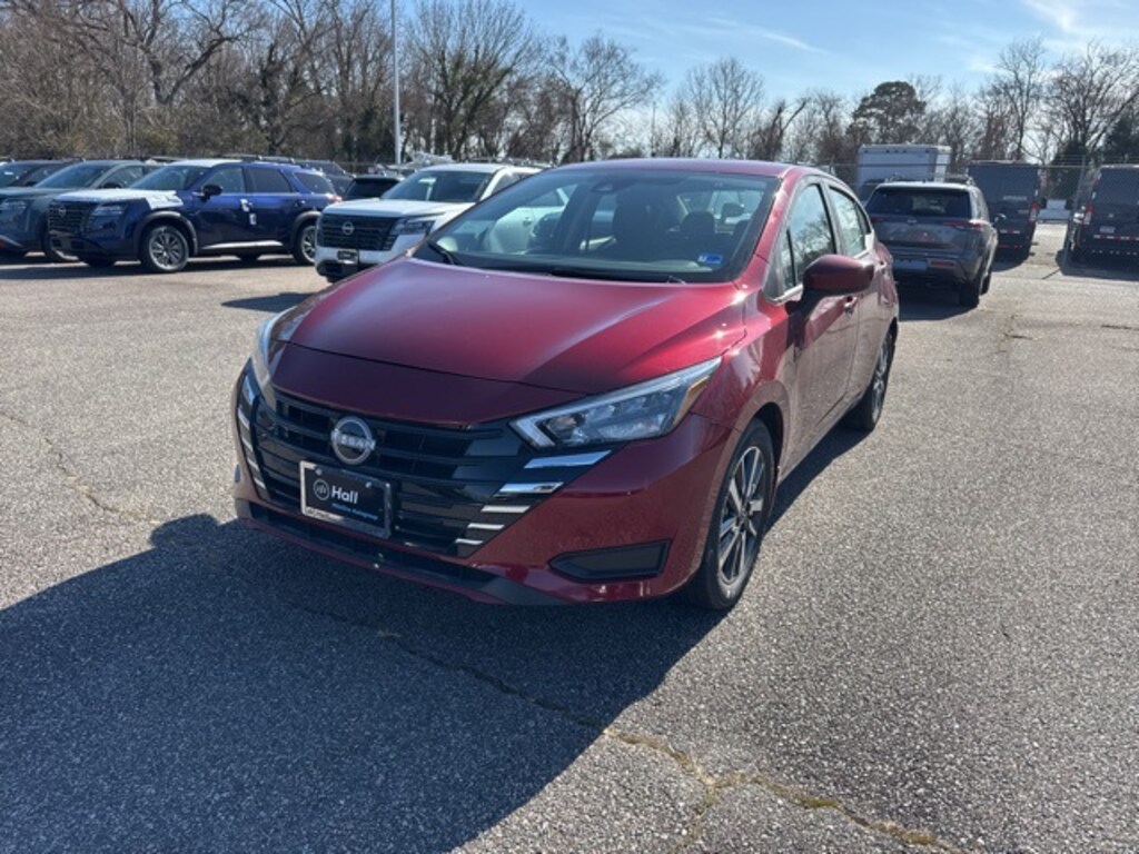 New 2025 Nissan Versa 1.6 SV Sedan