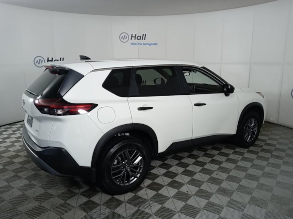 Used 2023 Nissan Rogue S SUV