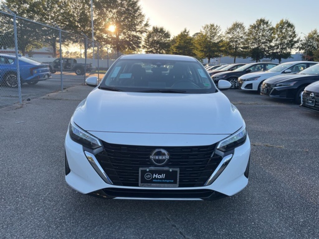 New 2025 Nissan Sentra SV Sedan