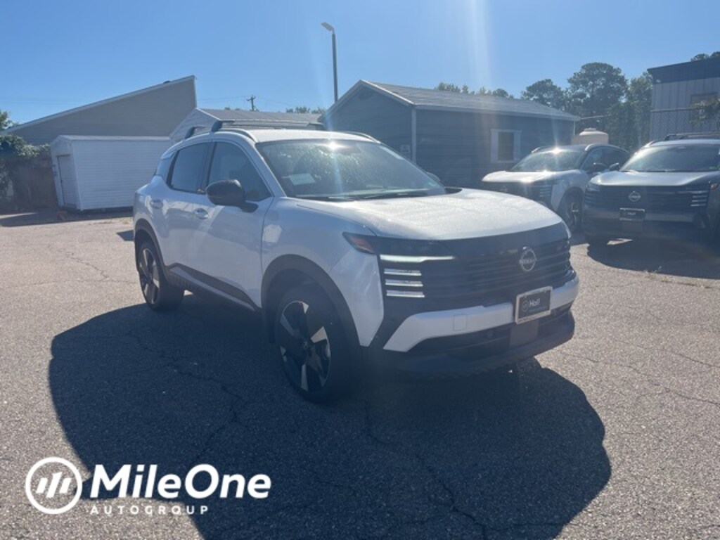 New 2026 Nissan Kicks SR SUV