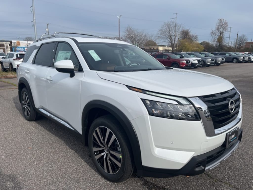 New 2025 Nissan Pathfinder Platinum SUV