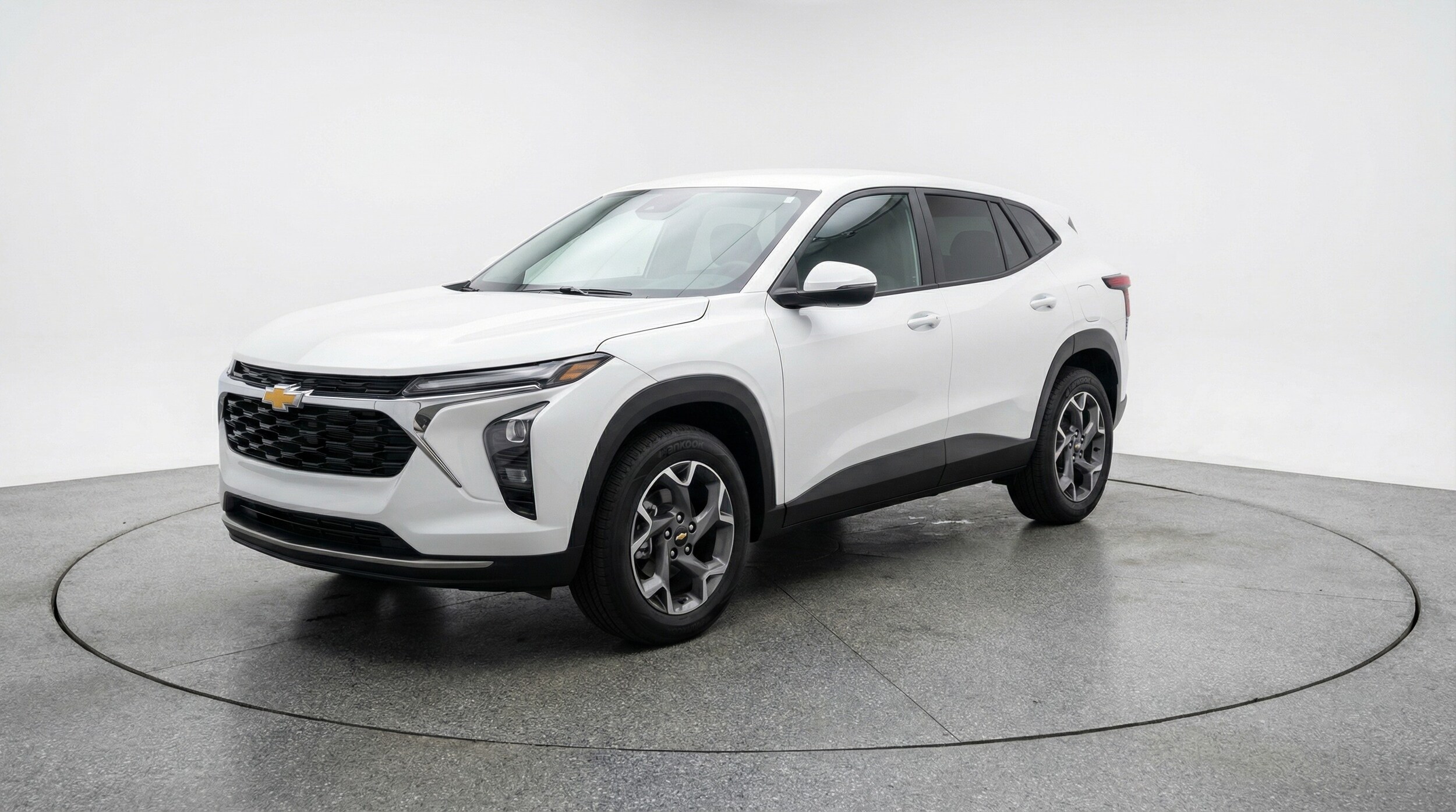 Thumbnail: 2025 Chevrolet Trax - 3