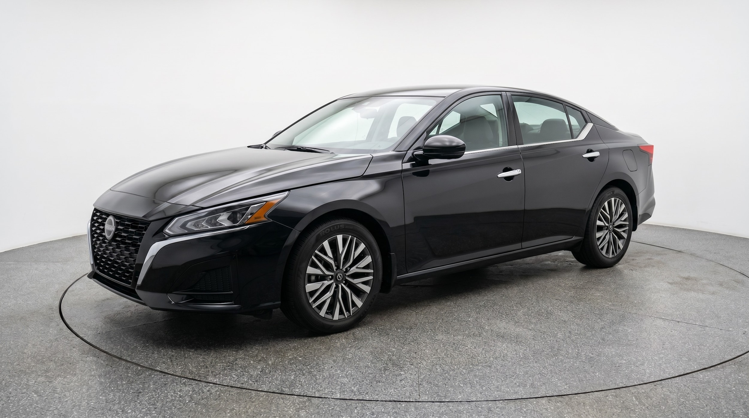 Thumbnail: 2025 Nissan Altima - 3